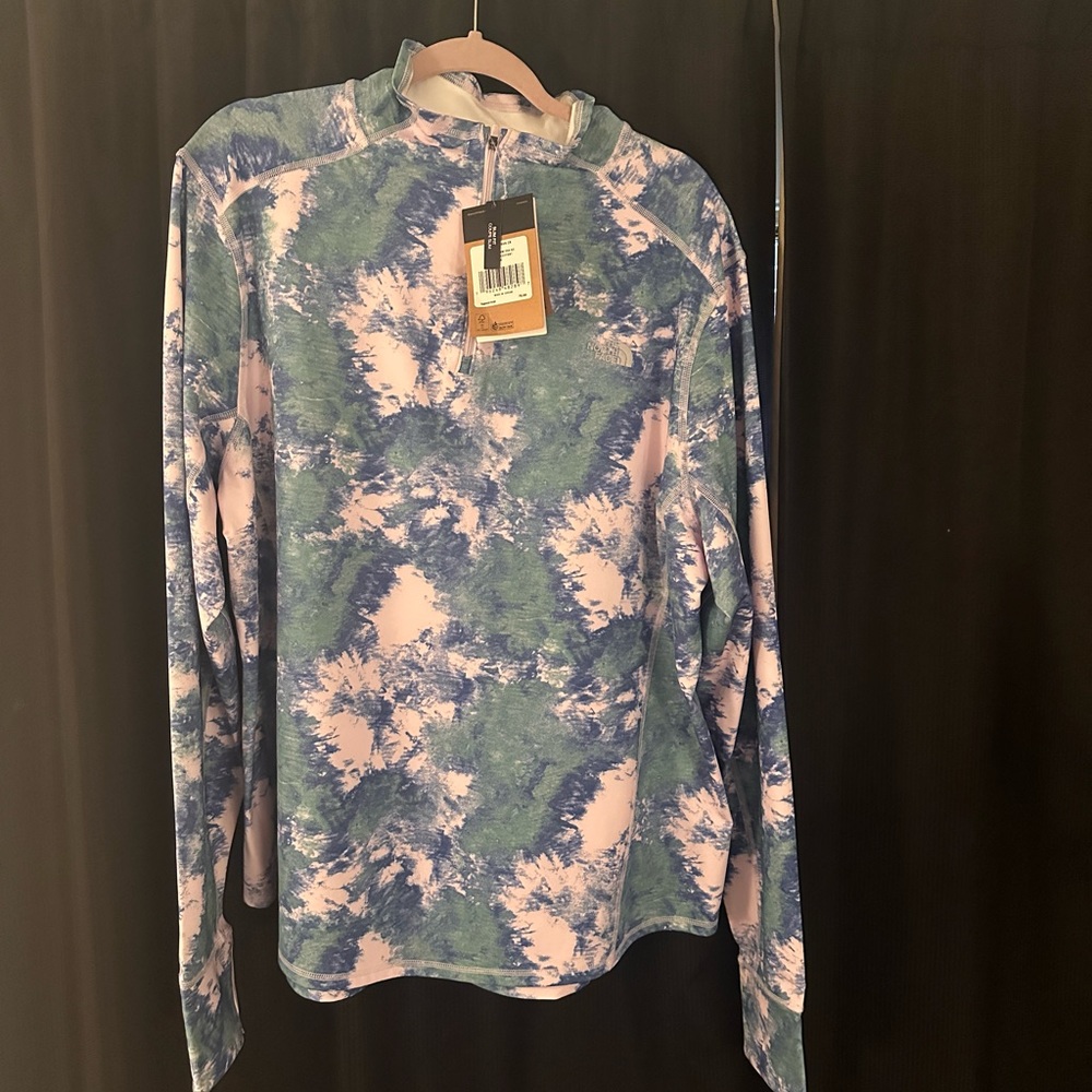 The North Face 1/4 zip women’s pullover